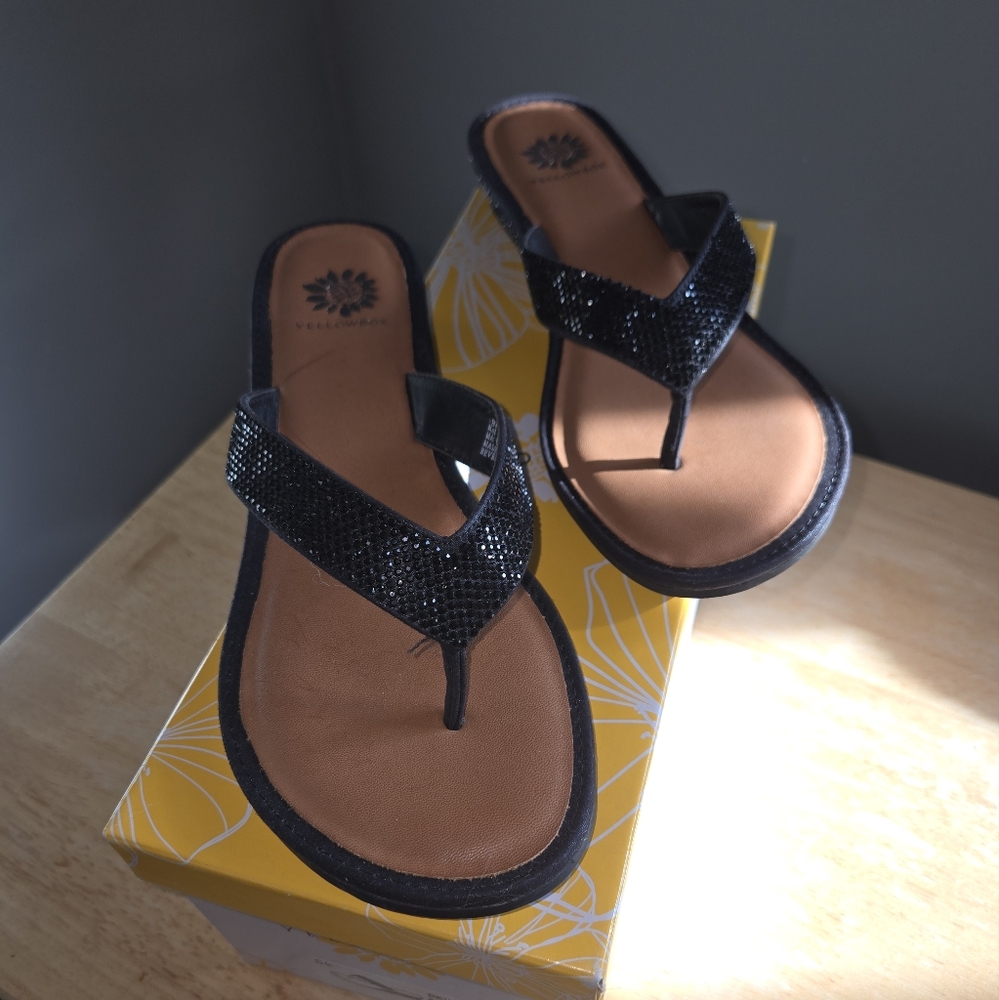 Yellow Box Stylish Black Flip flops
